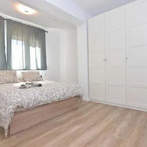 https://el-parque-suite.hotelsinnerja.org
