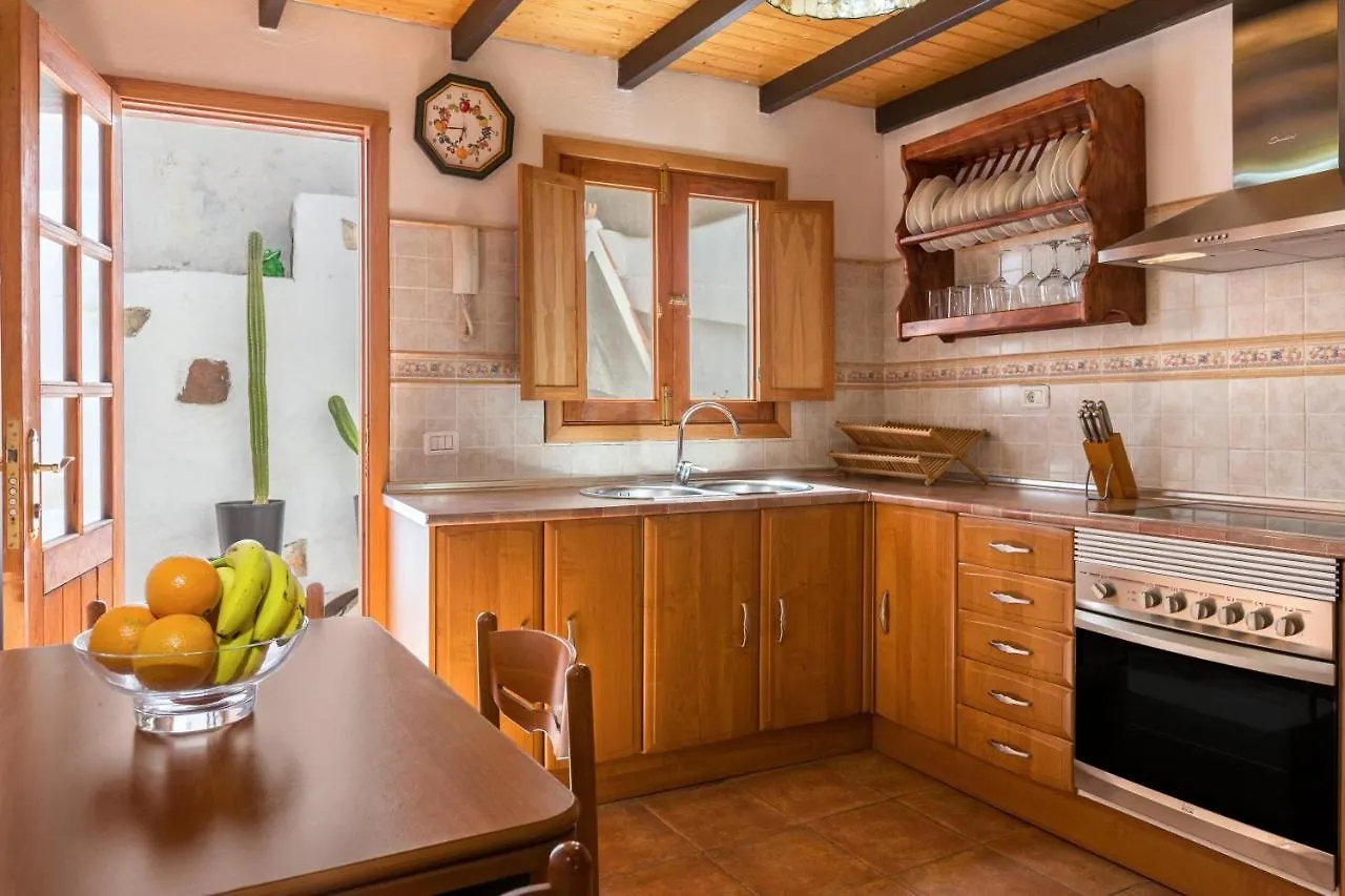 La Sorrueda Casa La Huertecillaヴィラ 0*, La Sorrueda