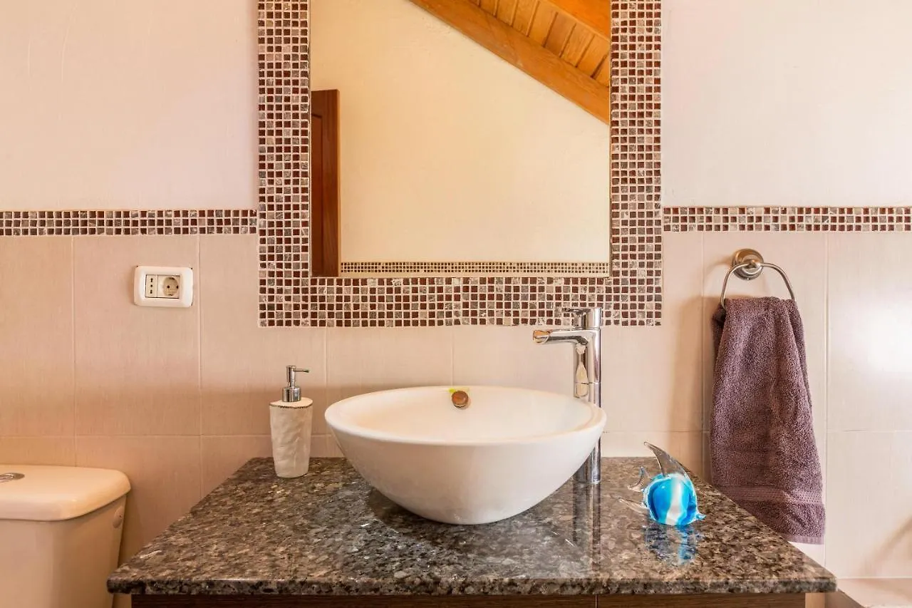 La Sorrueda Casa La Huertecillaヴィラ シャレー La Sorrueda